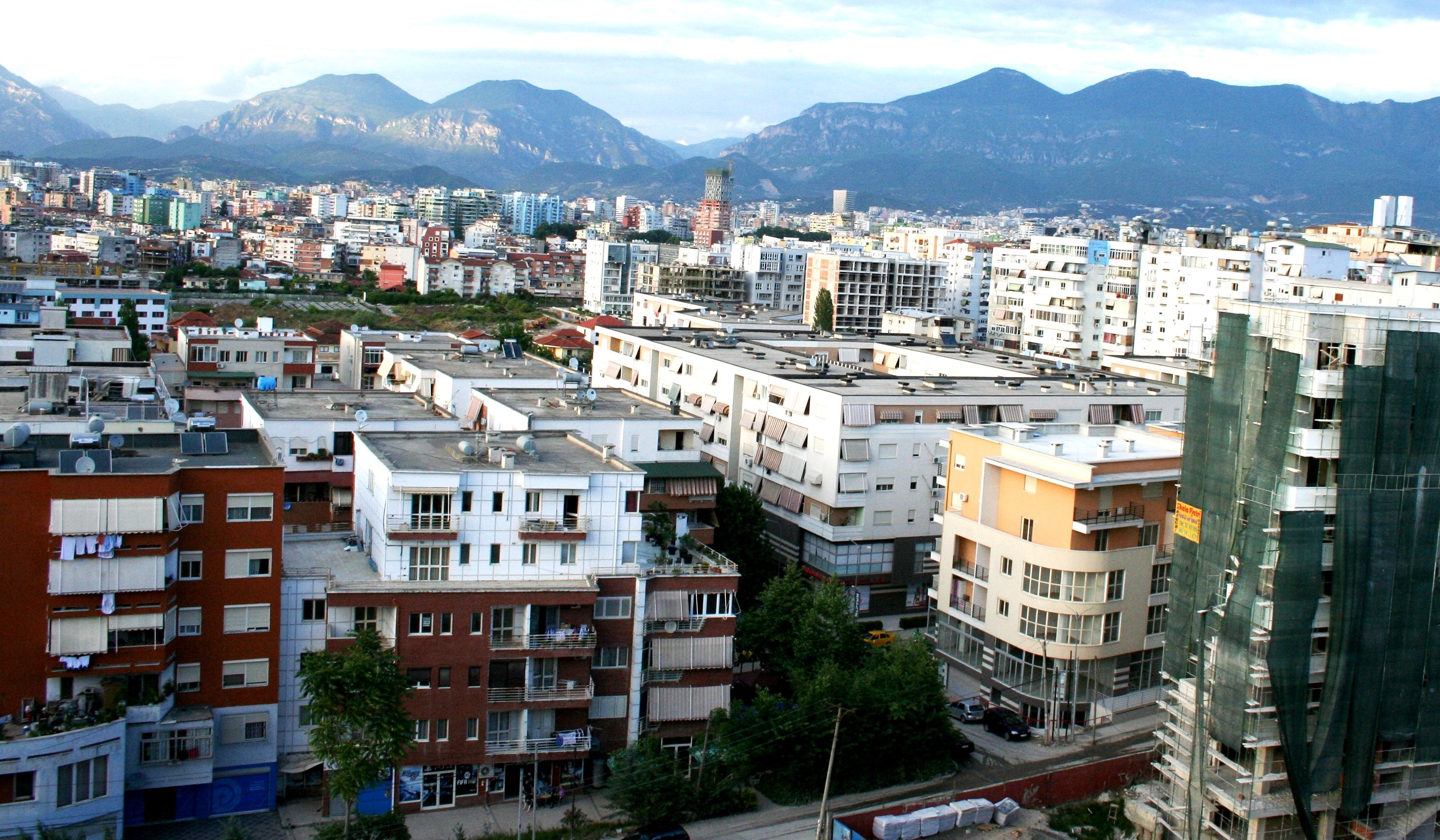 Nuk ndalen lejet e ndertimit ne kryeqytet: Shifrat afer rekordit te 2019